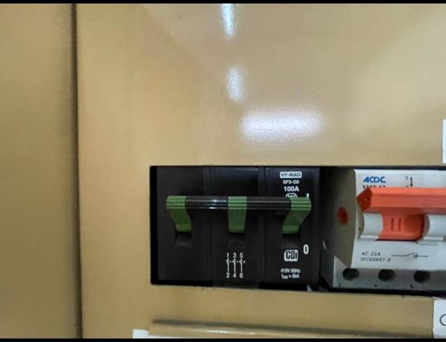 INDUSTRIAL PROPERTY TO RENT IN HENNOPSPARK